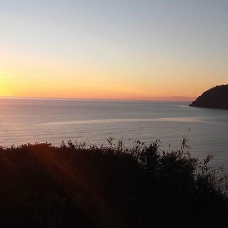 Villa Un gioiello con vista mare Moneglia Esterno foto